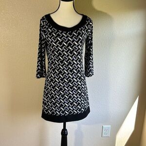 Women's White House Black Market abstract print dress XS